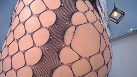 Luciana  online show from November 5, 2025, 3:45 pm