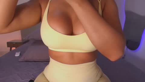 instagram luciana417  online show from January 8, 2026, 3:09 am