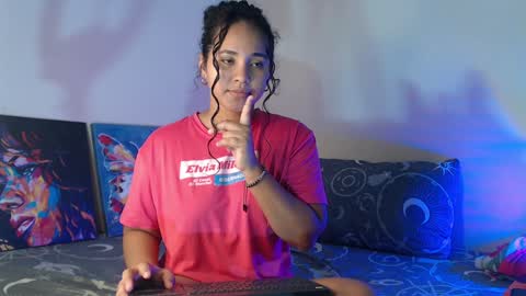 Snapshot of luciana_keating chatting on December 7, 2024, 2:46 pm luciana online show from December 7, 2024, 2:46 pm