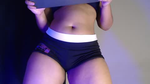 Snapshot of luciana_keating chatting on December 18, 2024, 4:39 pm luciana online show from December 18, 2024, 4:39 pm