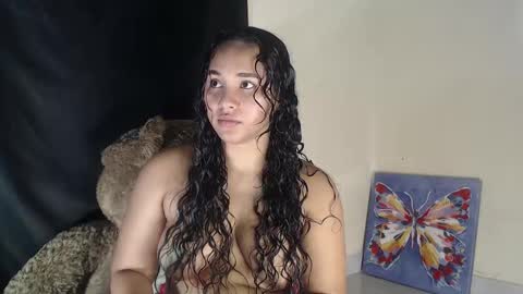 Snapshot of luciana_keating chatting on February 23, 2025, 9:59 pm luciana online show from February 23, 2025, 9:59 pm