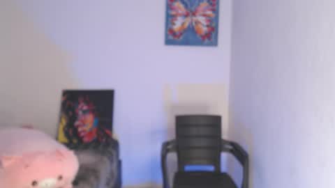 Snapshot of luciana_keating chatting on October 15, 2025, 2:33 am luciana online show from October 15, 2025, 2:33 am