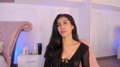 Snapshot of luciana_roa chatting on June 20, 2026, 8:33 pm Luciana online show from June 20, 2026, 8:33 pm