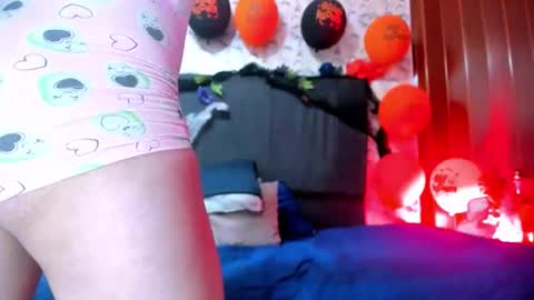 luciana_valentina online show from October 22, 2025, 3:07 am