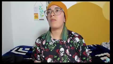 Dani 3 online show from November 17, 2025, 11:10 pm