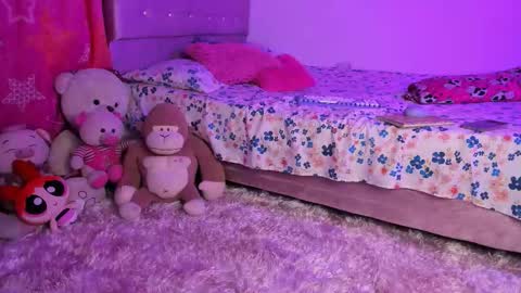    online show from November 10, 2025, 10:09 pm