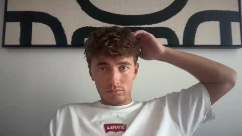 Snapshot of luciancrowe chatting on October 10, 2025, 12:15 pm Lucian online show from October 10, 2025, 12:15 pm