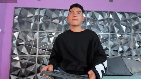 Luciano online show from March 3, 2026, 3:34 am