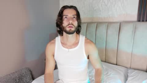 Luciano online show from October 5, 2025, 10:07 pm