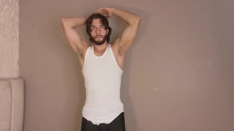 Luciano online show from November 3, 2025, 9:05 pm