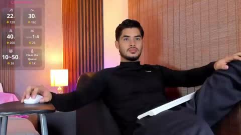 Snapshot of luciano_vitale_ chatting on July 11, 2026, 1:03 pm Luciano online show from July 11, 2026, 1:03 pm