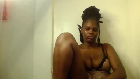Snapshot of luciaresa chatting on July 19, 2026, 6:50 am luciaresa online show from July 19, 2026, 6:50 am