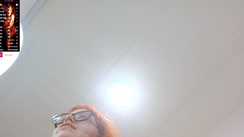 Snapshot of lucie_nicolls chatting on December 4, 2024, 11:13 pm Lucie online show from December 4, 2024, 11:13 pm