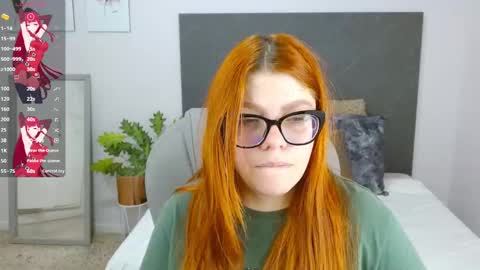 Snapshot of lucie_nicolls chatting on January 30, 2025, 7:48 pm Lucie online show from January 30, 2025, 7:48 pm