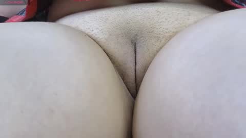 Snapshot of lucie_nicolls chatting on March 3, 2025, 11:03 pm Lucie online show from March 3, 2025, 11:03 pm