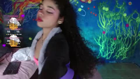 Lucie - online show from October 31, 2025, 6:42 pm