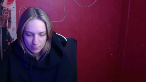 Lucie online show from January 5, 2026, 5:27 pm