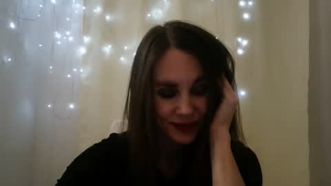 LucieMack online show from November 26, 2025, 6:42 pm