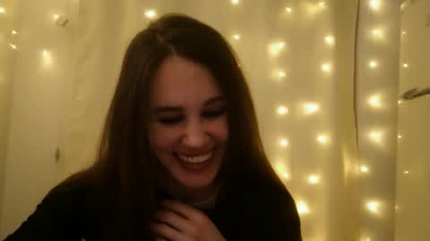 LucieMack online show from March 3, 2026, 7:42 pm