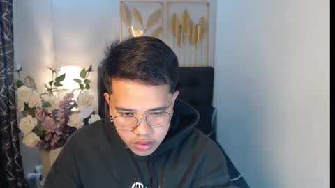 Luciferhotcum online show from February 3, 2025, 11:42 am