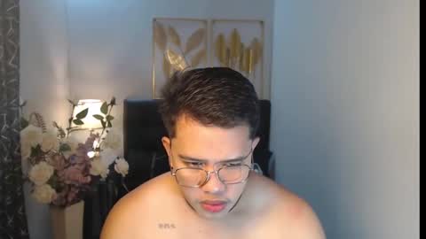 Luciferhotcum online show from February 4, 2025, 12:33 pm