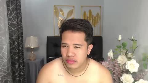 Luciferhotcum online show from February 19, 2025, 8:01 am