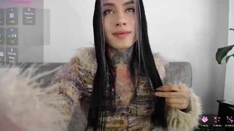 Snapshot of luciiana_lol chatting on February 26, 2026, 6:40 pm luciiana online show from February 26, 2026, 6:40 pm