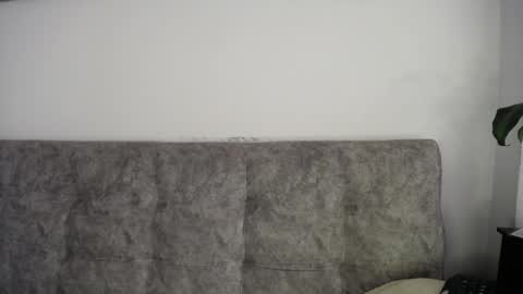 Snapshot of luciiana_lol chatting on February 28, 2026, 3:57 pm luciiana online show from February 28, 2026, 3:57 pm