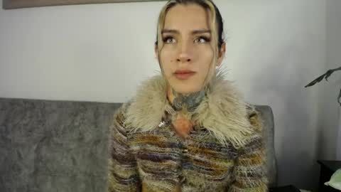 luciiana online show from April 6, 2026, 1:34 pm