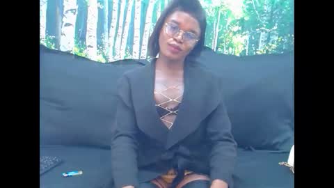 Lucile Carrie online show from June 9, 2026, 6:41 pm