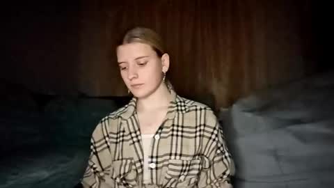 Monika online show from October 1, 2025, 8:26 pm