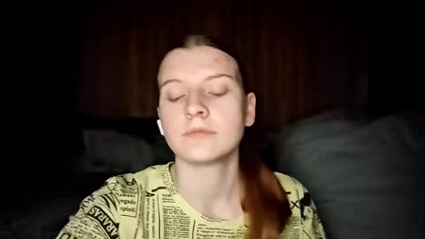 Monika online show from October 28, 2025, 9:06 pm