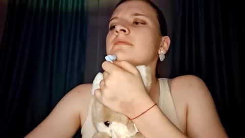 Monika online show from November 3, 2025, 7:37 pm