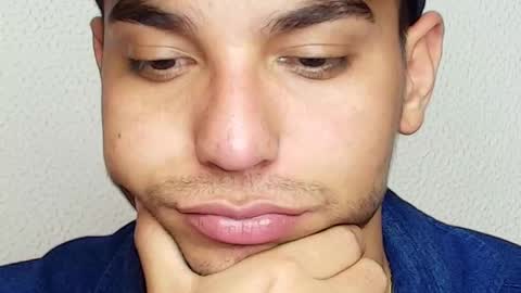 Snapshot of lucky_blessed chatting on January 12, 2025, 4:00 am lucky_blessed online show from January 12, 2025, 4:00 am