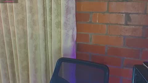 Snapshot of lucky_blessed chatting on February 19, 2025, 1:50 pm lucky_blessed online show from February 19, 2025, 1:50 pm