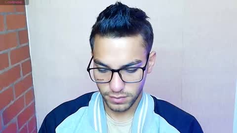 Snapshot of lucky_blessed chatting on March 5, 2025, 4:35 pm lucky_blessed online show from March 5, 2025, 4:35 pm