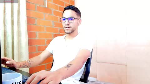 Snapshot of lucky_blessed chatting on March 11, 2025, 2:40 pm lucky_blessed online show from March 11, 2025, 2:40 pm