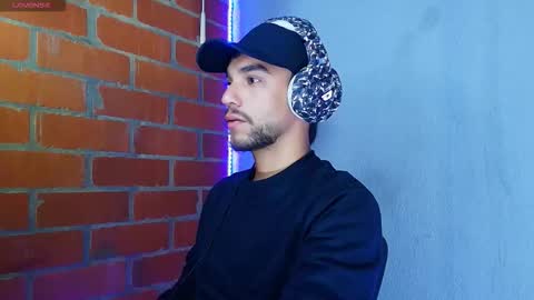 Snapshot of lucky_blessed chatting on September 15, 2025, 9:31 am lucky_blessed online show from September 15, 2025, 9:31 am