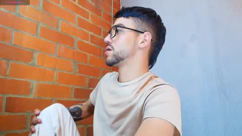 Snapshot of lucky_blessed chatting on October 4, 2025, 10:08 pm lucky_blessed online show from October 4, 2025, 10:08 pm