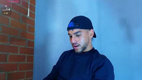 Snapshot of lucky_blessed chatting on November 17, 2025, 7:52 pm lucky_blessed online show from November 17, 2025, 7:52 pm