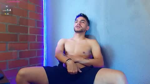 Snapshot of lucky_blessed chatting on December 5, 2025, 7:10 pm lucky_blessed online show from December 5, 2025, 7:10 pm