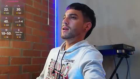 Snapshot of lucky_blessed chatting on December 16, 2025, 5:40 pm lucky_blessed online show from December 16, 2025, 5:40 pm