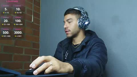 lucky_blessed online show from April 17, 2026, 9:23 am