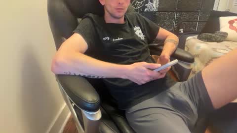 Snapshot of lucky_bme chatting on February 20, 2026, 6:26 am lucky_bme online show from February 20, 2026, 6:26 am