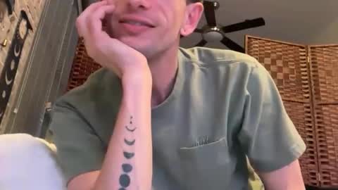 Snapshot of lucky_bme chatting on March 13, 2026, 3:57 am lucky_bme online show from March 13, 2026, 3:57 am