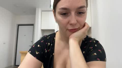 lucky_foryou_baby online show from January 16, 2026, 8:07 am