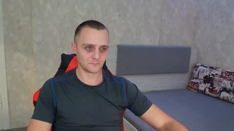 Snapshot of lucky_guy99 chatting on February 5, 2025, 8:35 pm Ethan online show from February 5, 2025, 8:35 pm