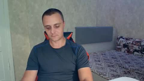 Snapshot of lucky_guy99 chatting on September 22, 2025, 6:54 pm Ethan online show from September 22, 2025, 6:54 pm