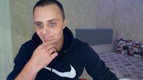 Snapshot of lucky_guy99 chatting on September 25, 2025, 6:22 pm Ethan online show from September 25, 2025, 6:22 pm