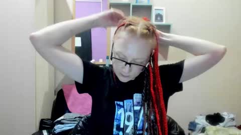 lucky_licky20 online show from March 6, 2025, 3:35 am